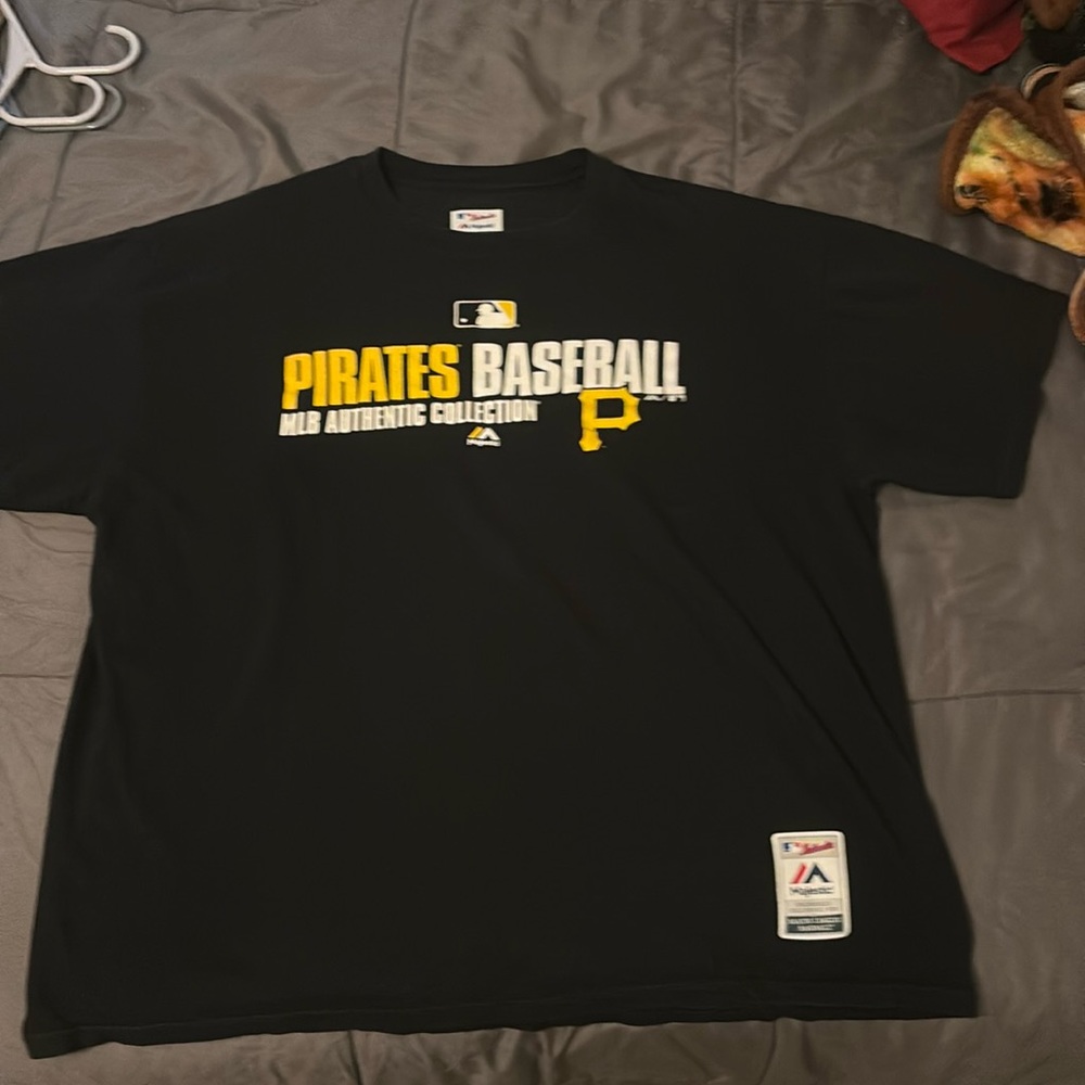 MLB Pirates Baseball T-shirt